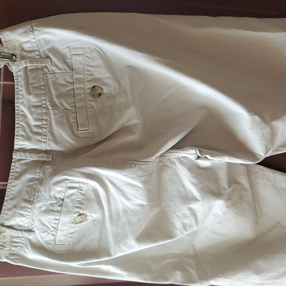 Eddie Bauer Blakely fit Khaki Capri size 8 - Picture 7 of 9